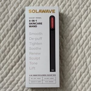 Solawave 4-in-1 Radiant Renewal Red Light Therapy Facial Wand in Matte Black